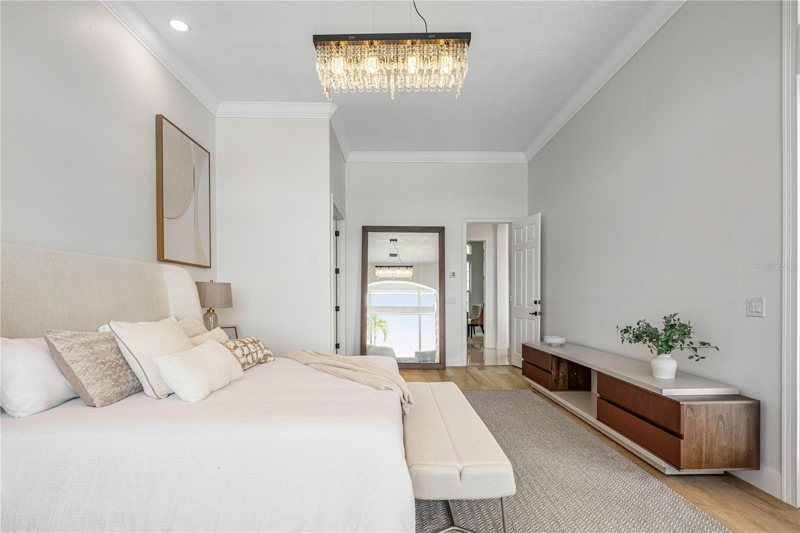 O6326422 Property Photo