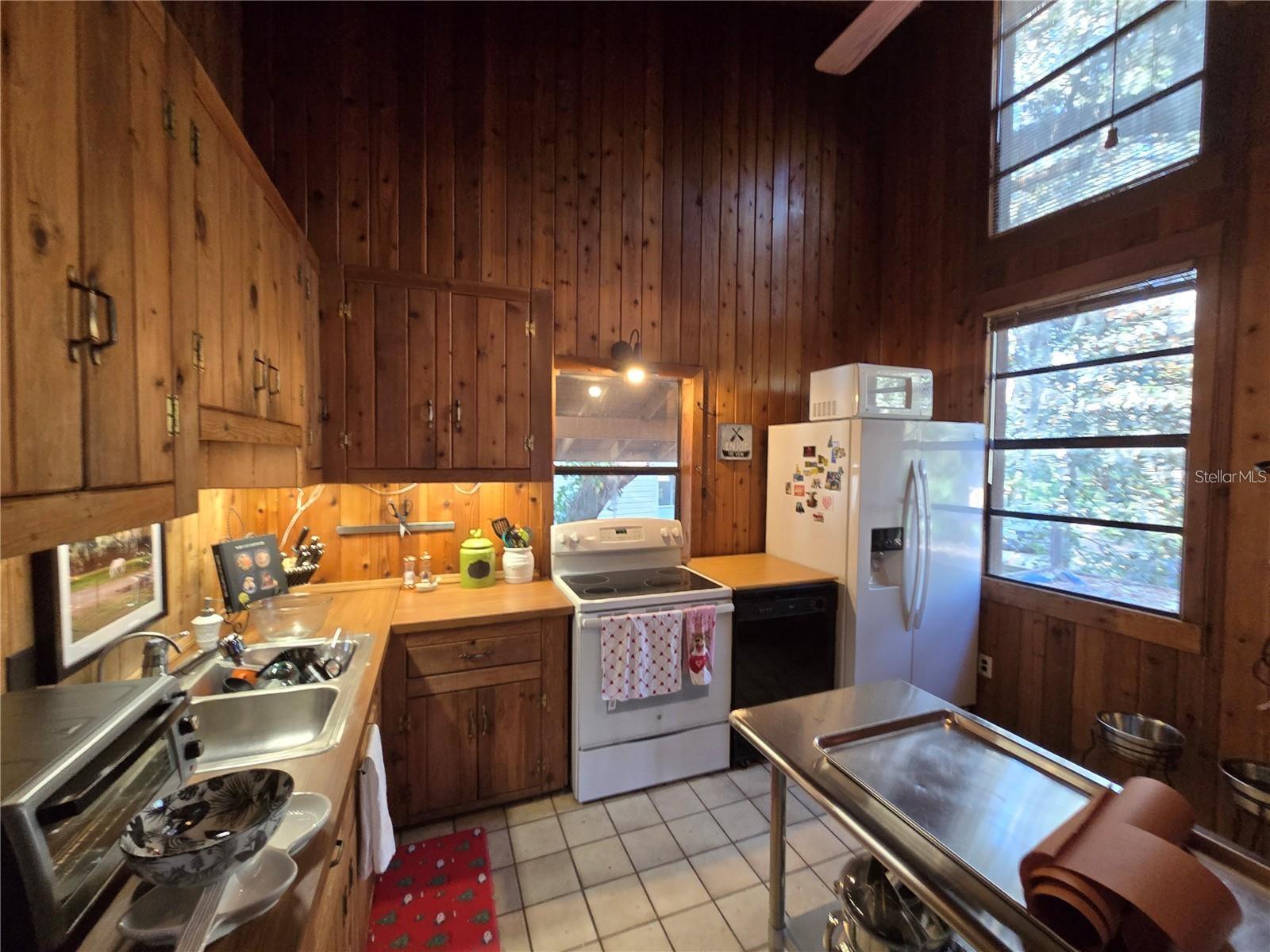 18856 CRESCENT ROAD #B, ODESSA, FL, 33556