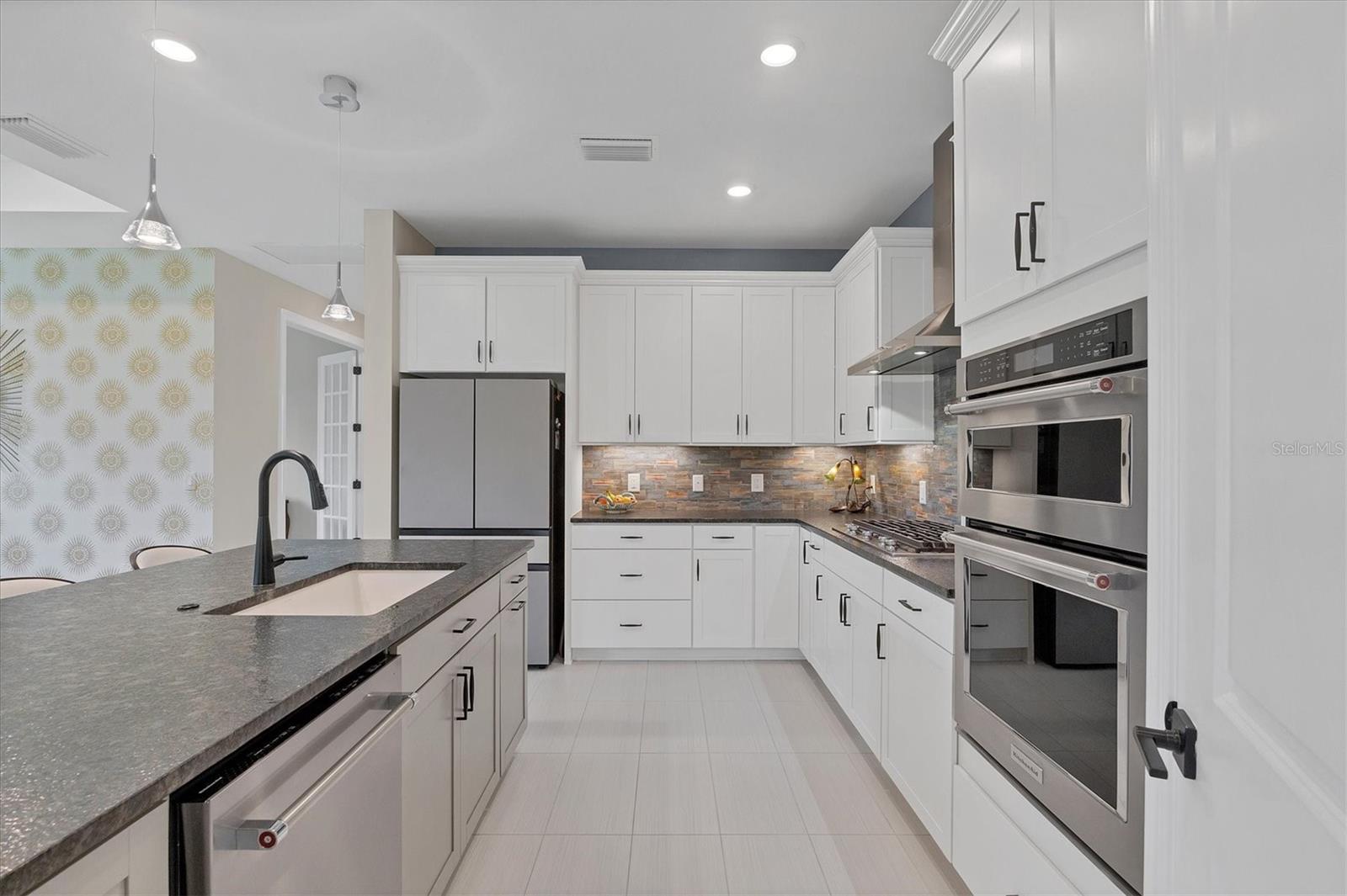 17546 NORTHWOOD PL, BRADENTON, FL, 34202