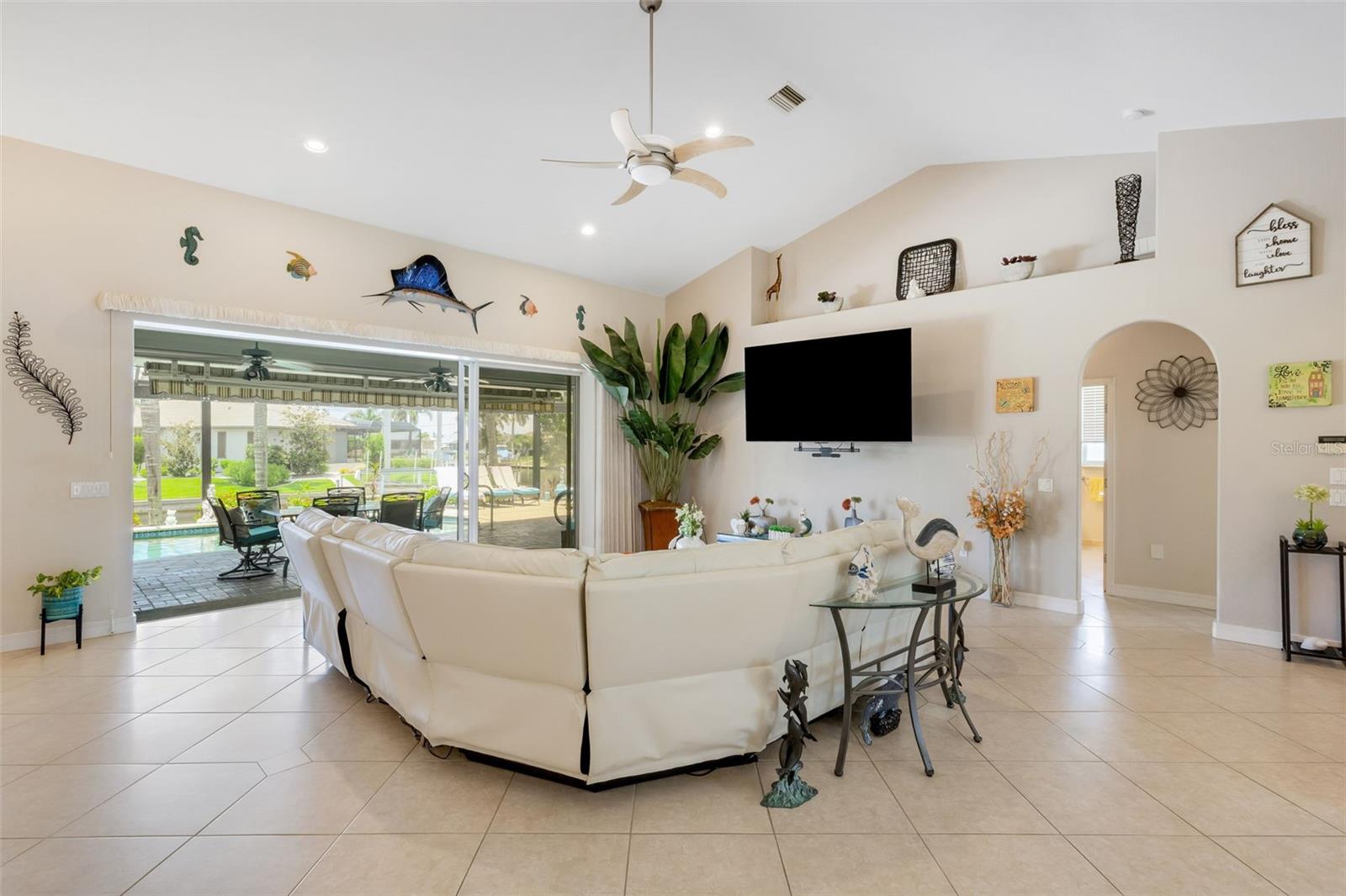 5001 ALMAR DR, PUNTA GORDA, FL, 33950