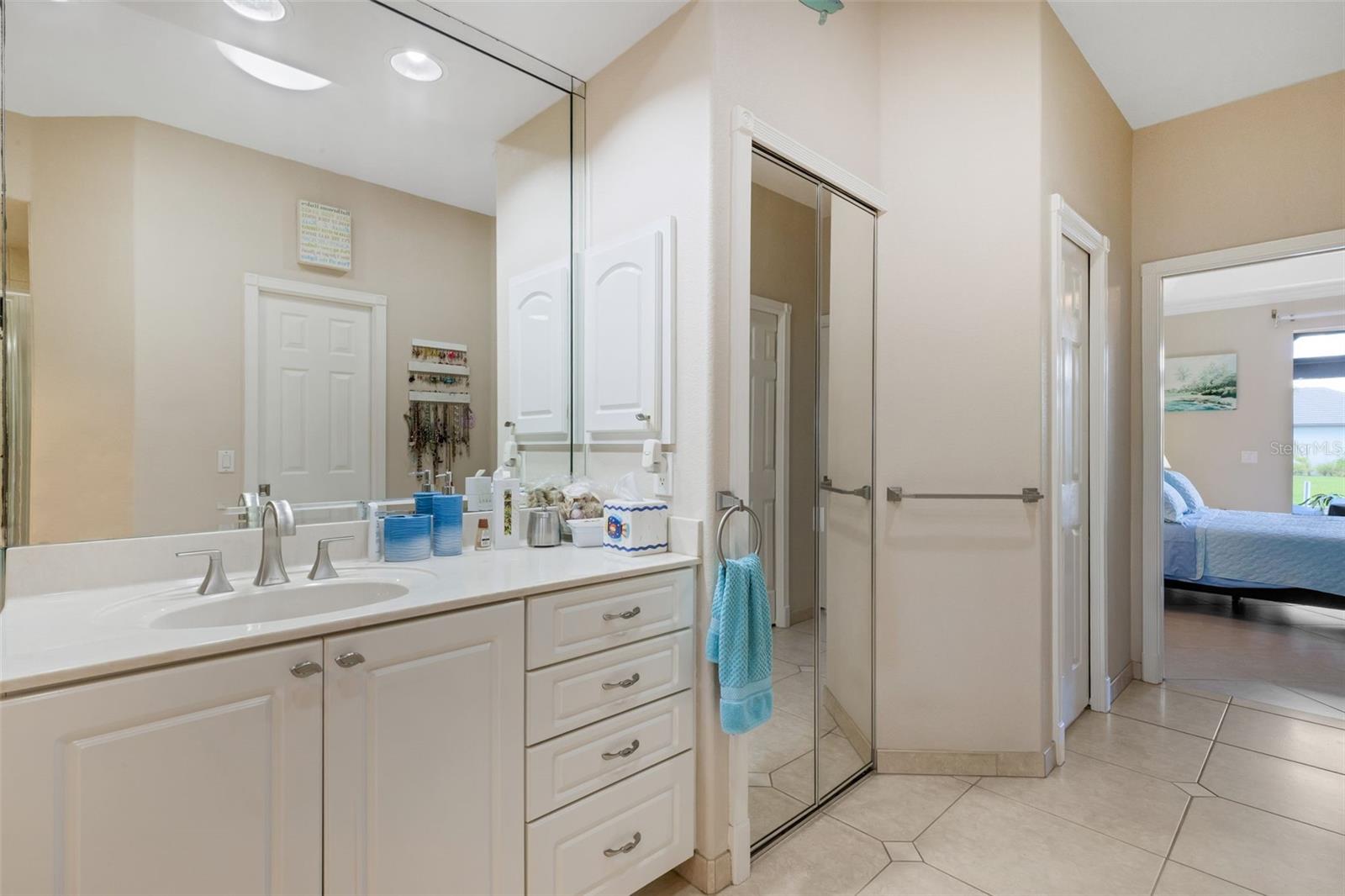 5001 ALMAR DR, PUNTA GORDA, FL, 33950