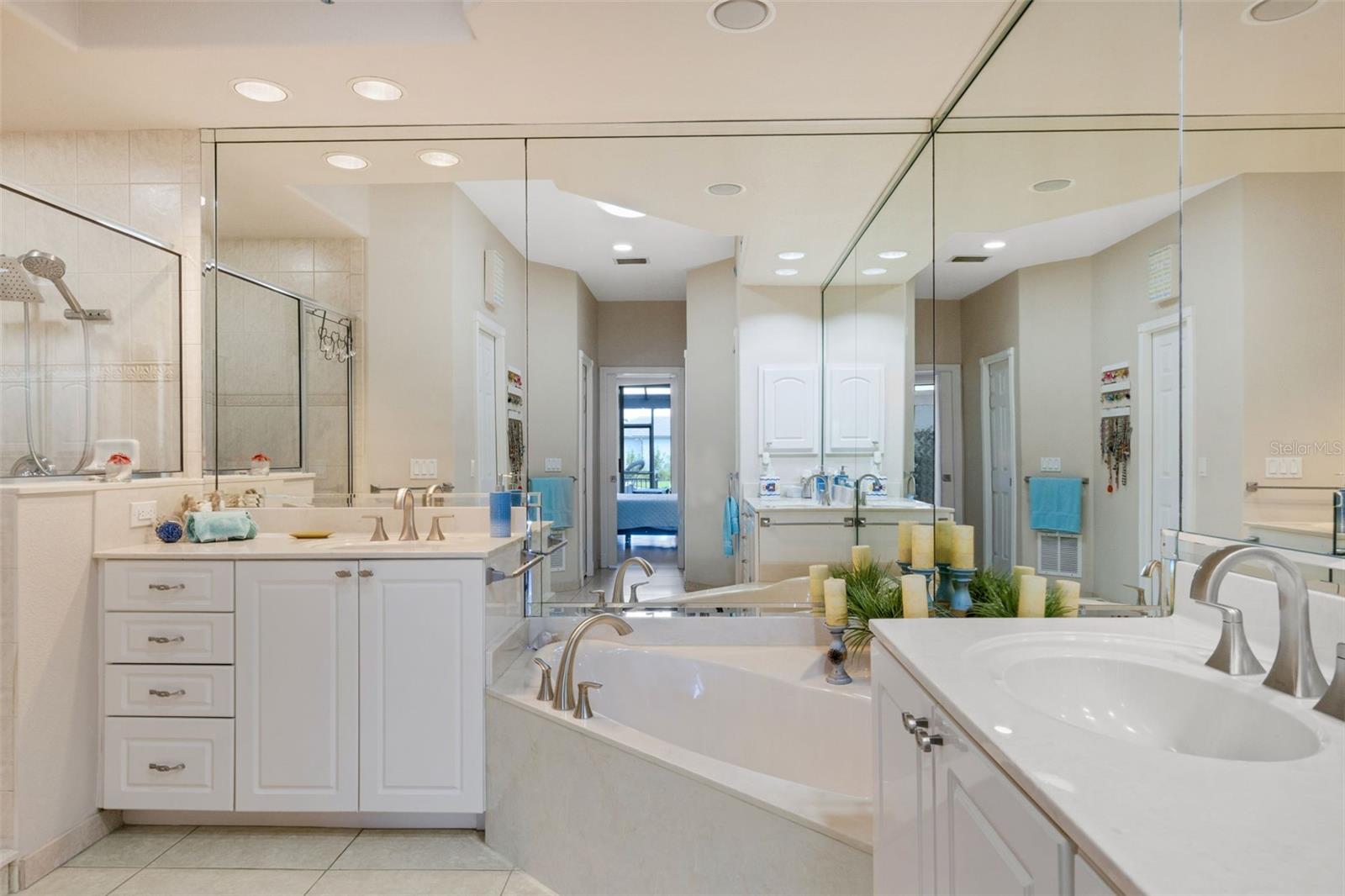 5001 ALMAR DR, PUNTA GORDA, FL, 33950