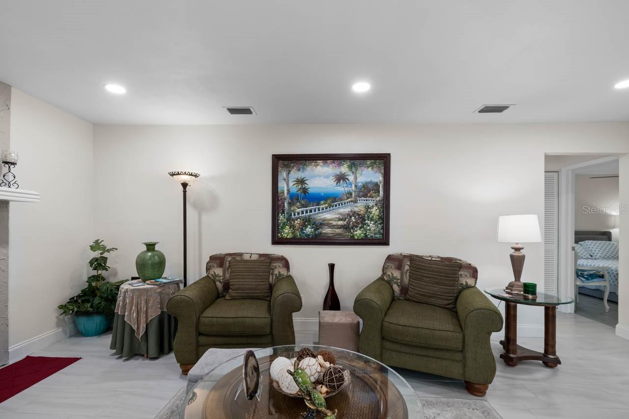 803 LEISEY CIR, RUSKIN, FL, 33570