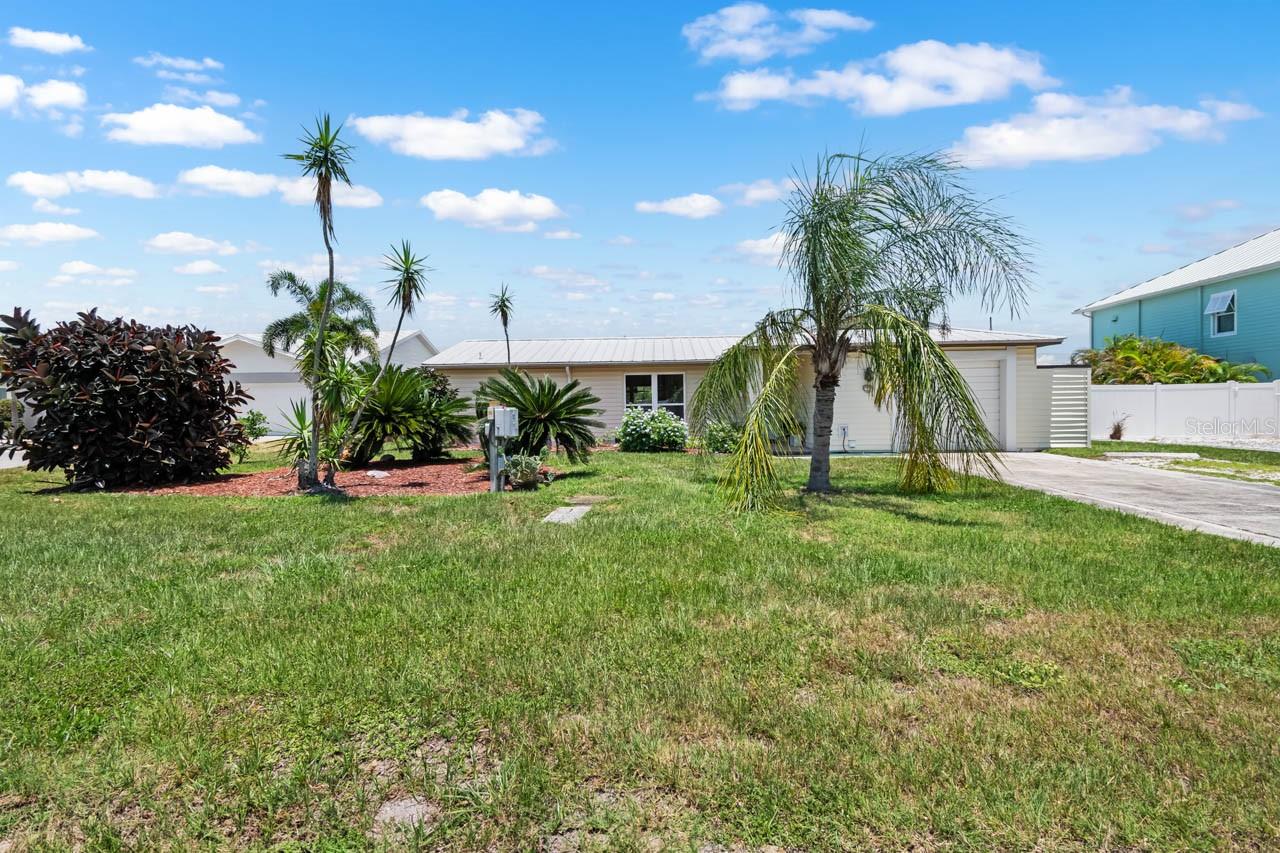 803 LEISEY CIR, RUSKIN, FL, 33570