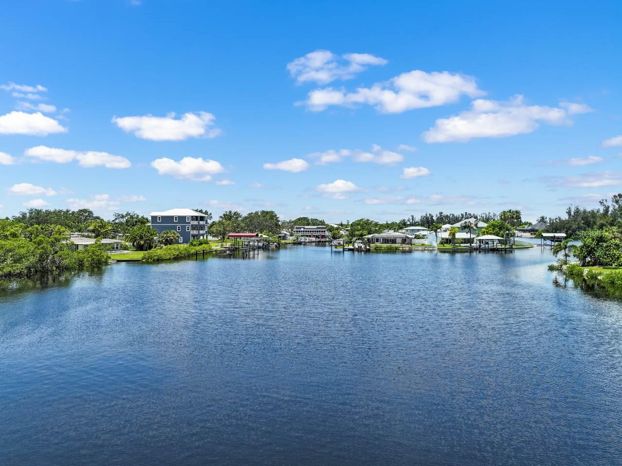 803 LEISEY CIR, RUSKIN, FL, 33570