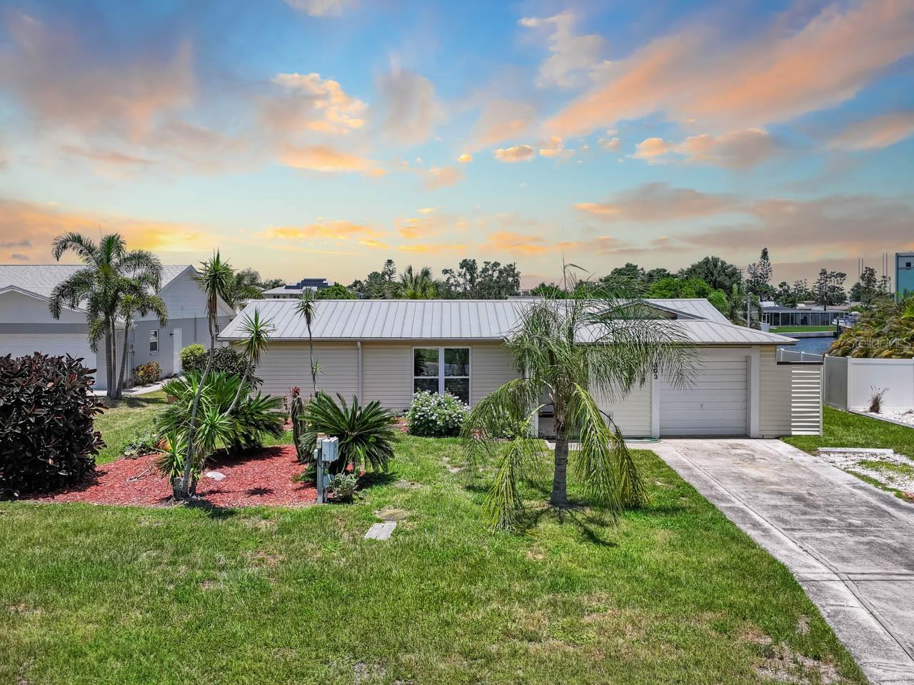803 LEISEY CIR, RUSKIN, FL, 33570