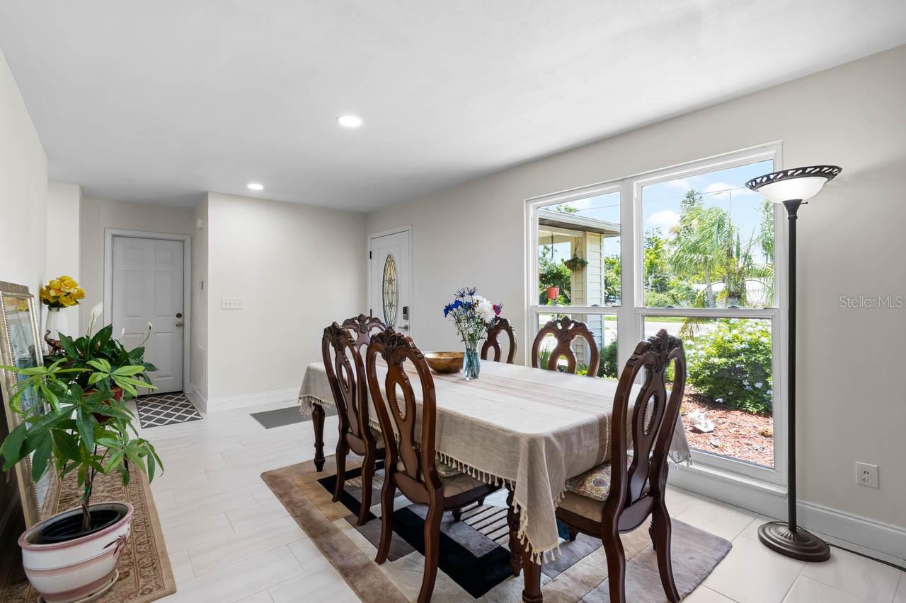 803 LEISEY CIR, RUSKIN, FL, 33570