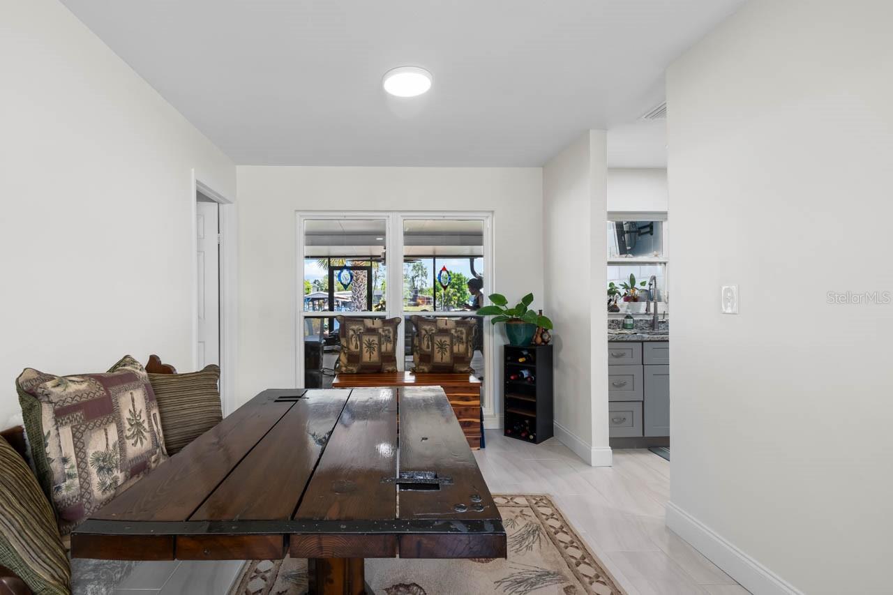 803 LEISEY CIR, RUSKIN, FL, 33570