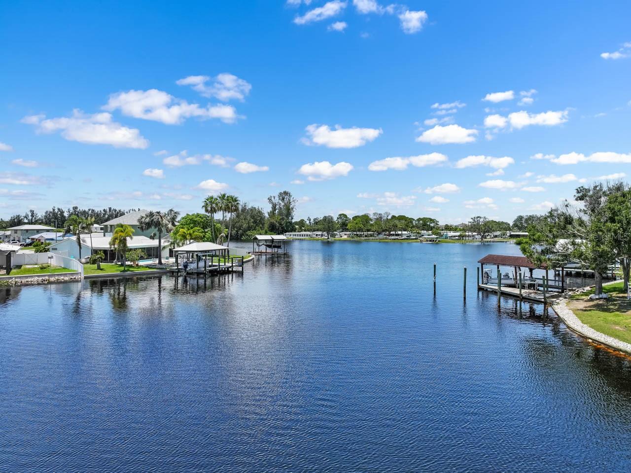 803 LEISEY CIR, RUSKIN, FL, 33570