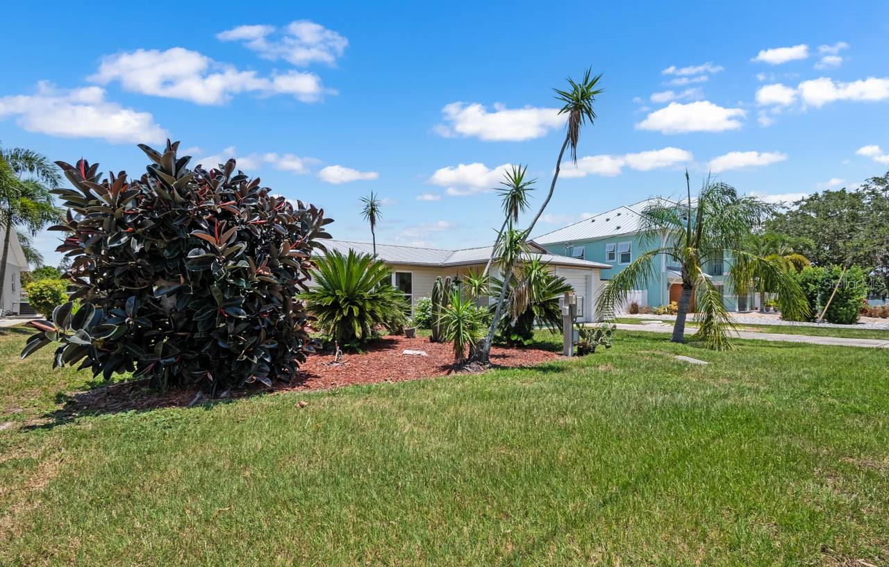 803 LEISEY CIR, RUSKIN, FL, 33570