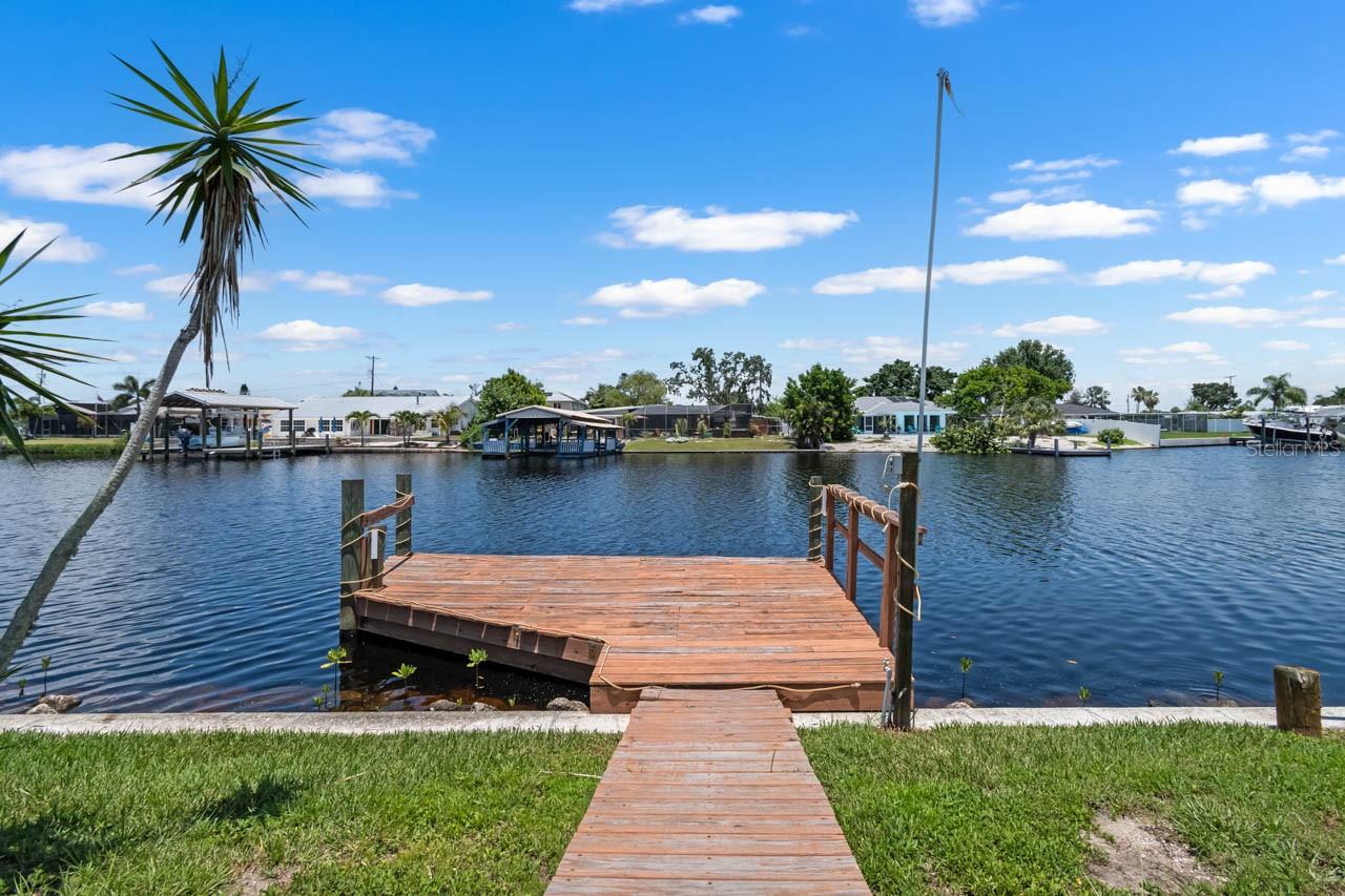 803 LEISEY CIR, RUSKIN, FL, 33570