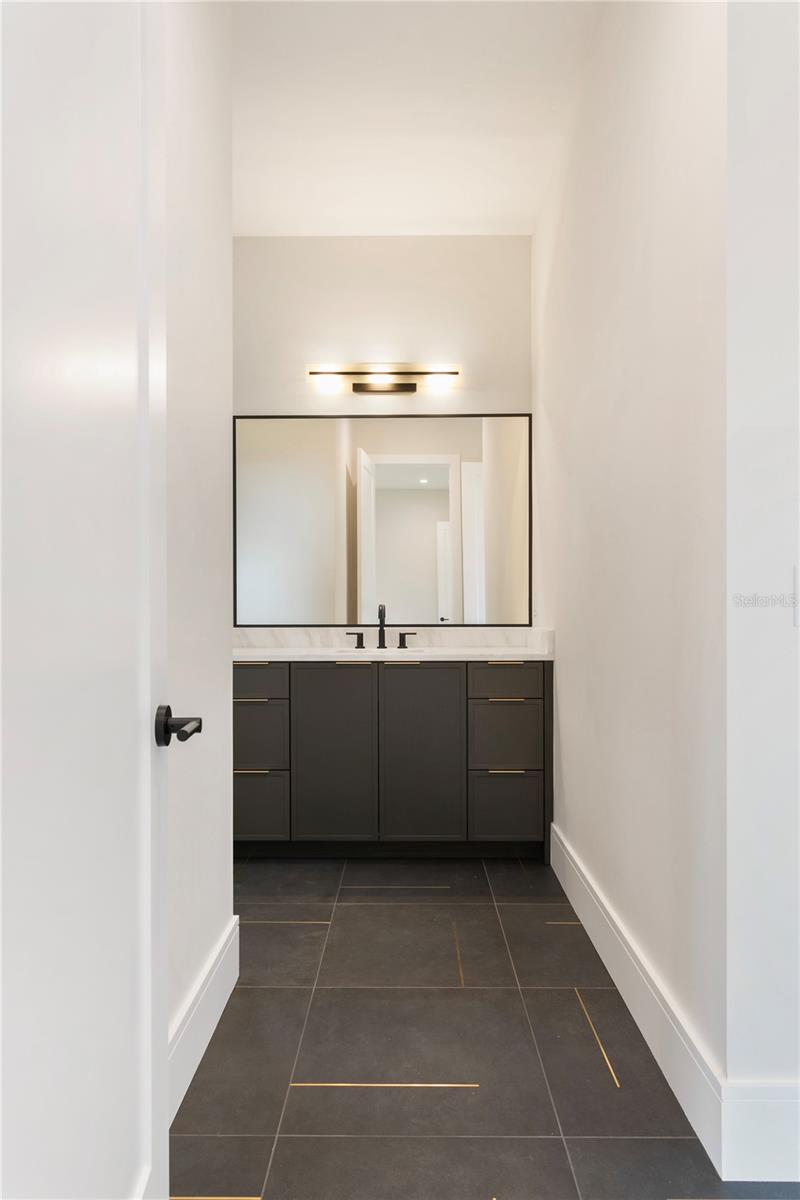 TB8406471 Property Photo