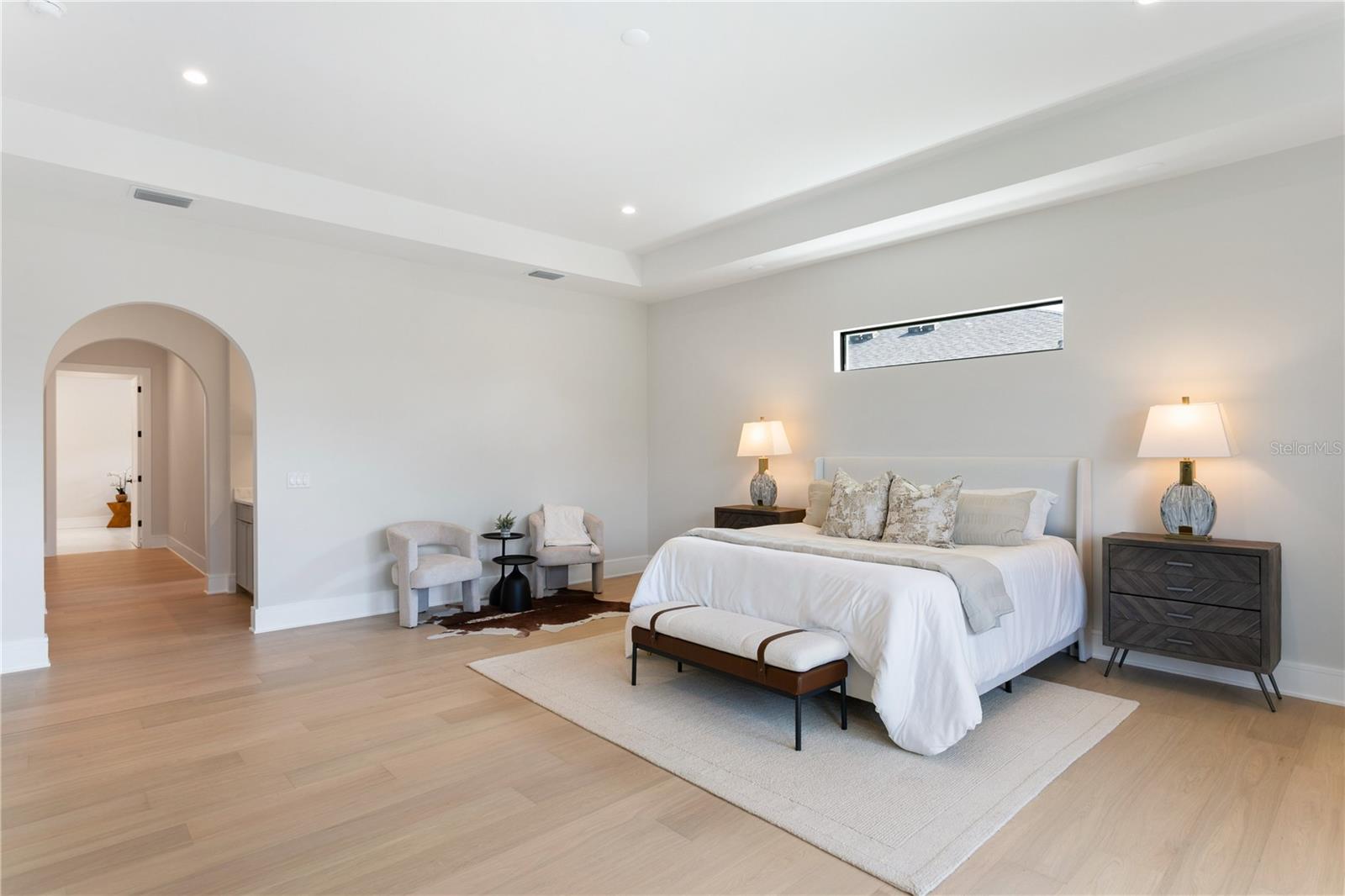 TB8406471 Property Photo