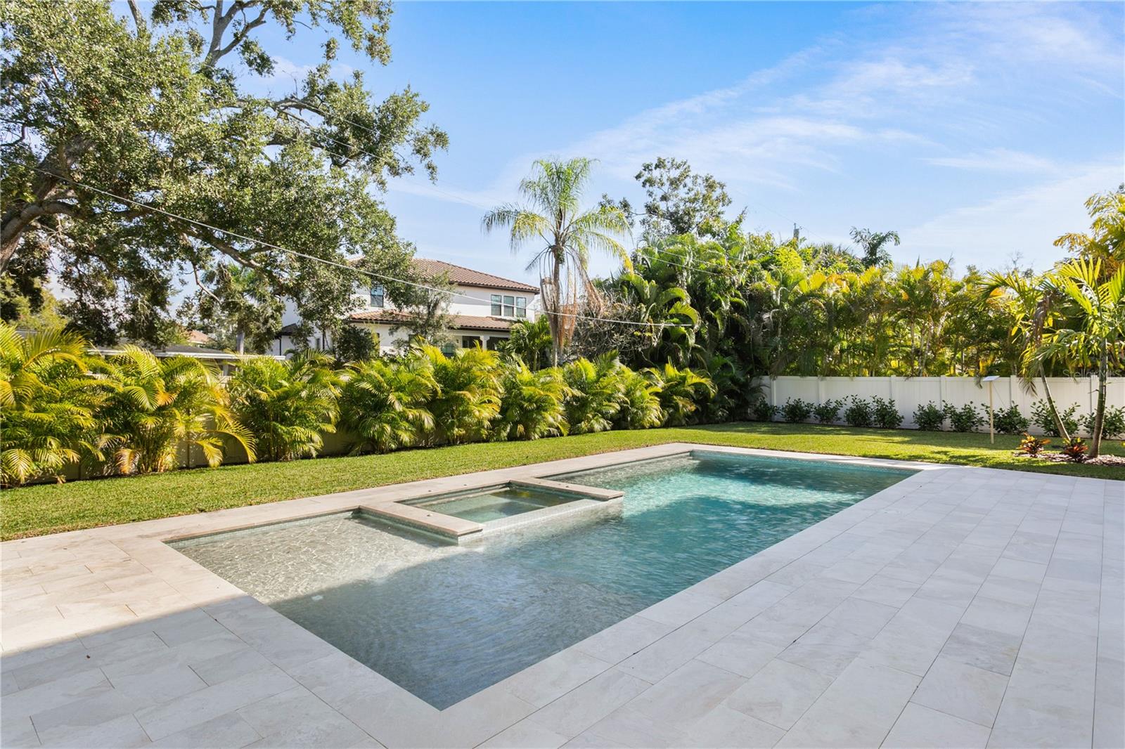 TB8406471 Property Photo