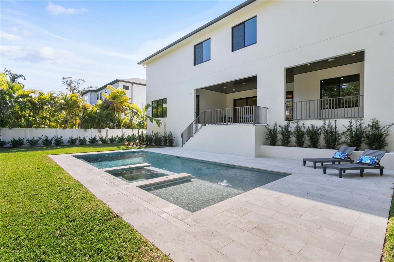 TB8406471 Property Photo