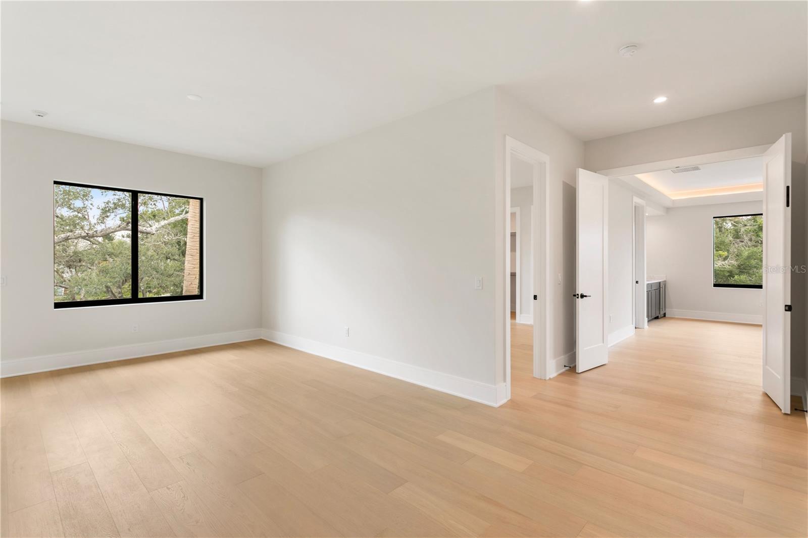 TB8406471 Property Photo