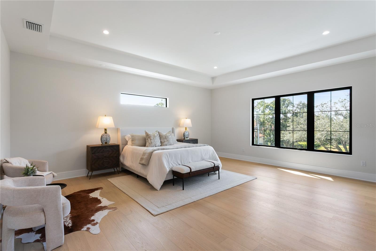 TB8406471 Property Photo