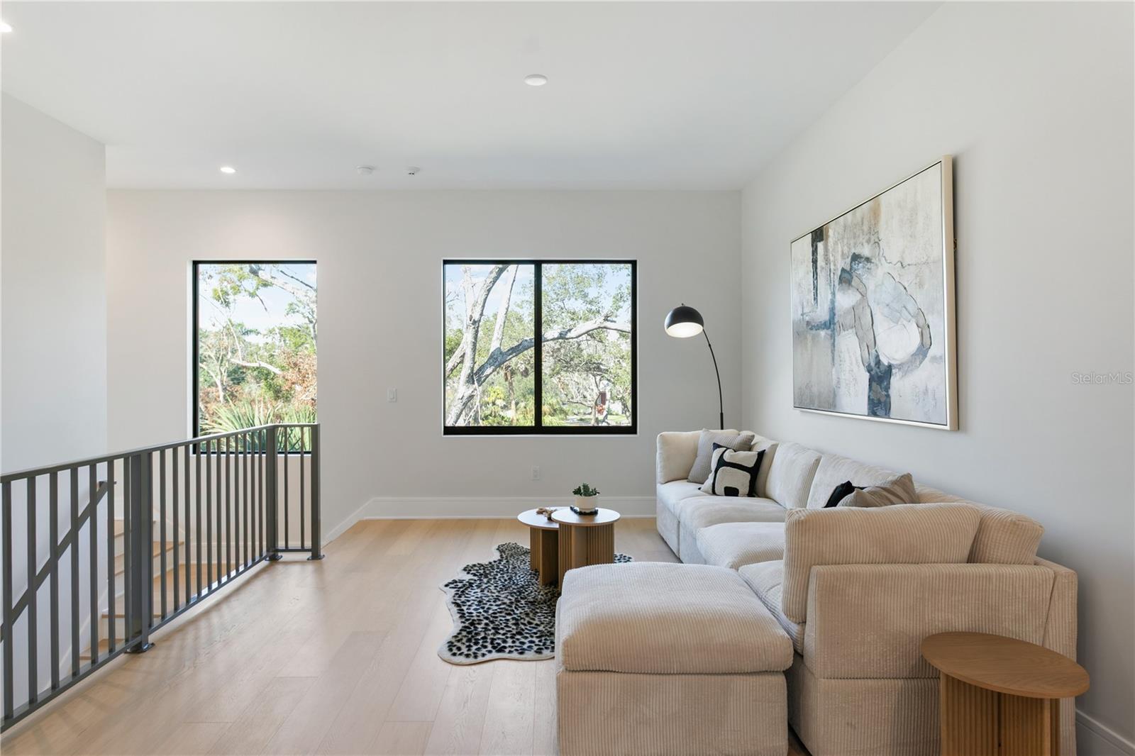 TB8406471 Property Photo