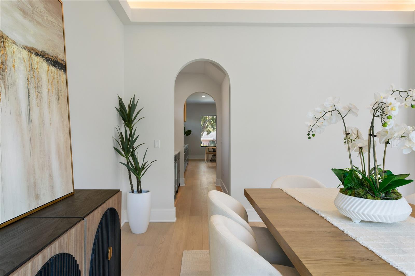 TB8406471 Property Photo