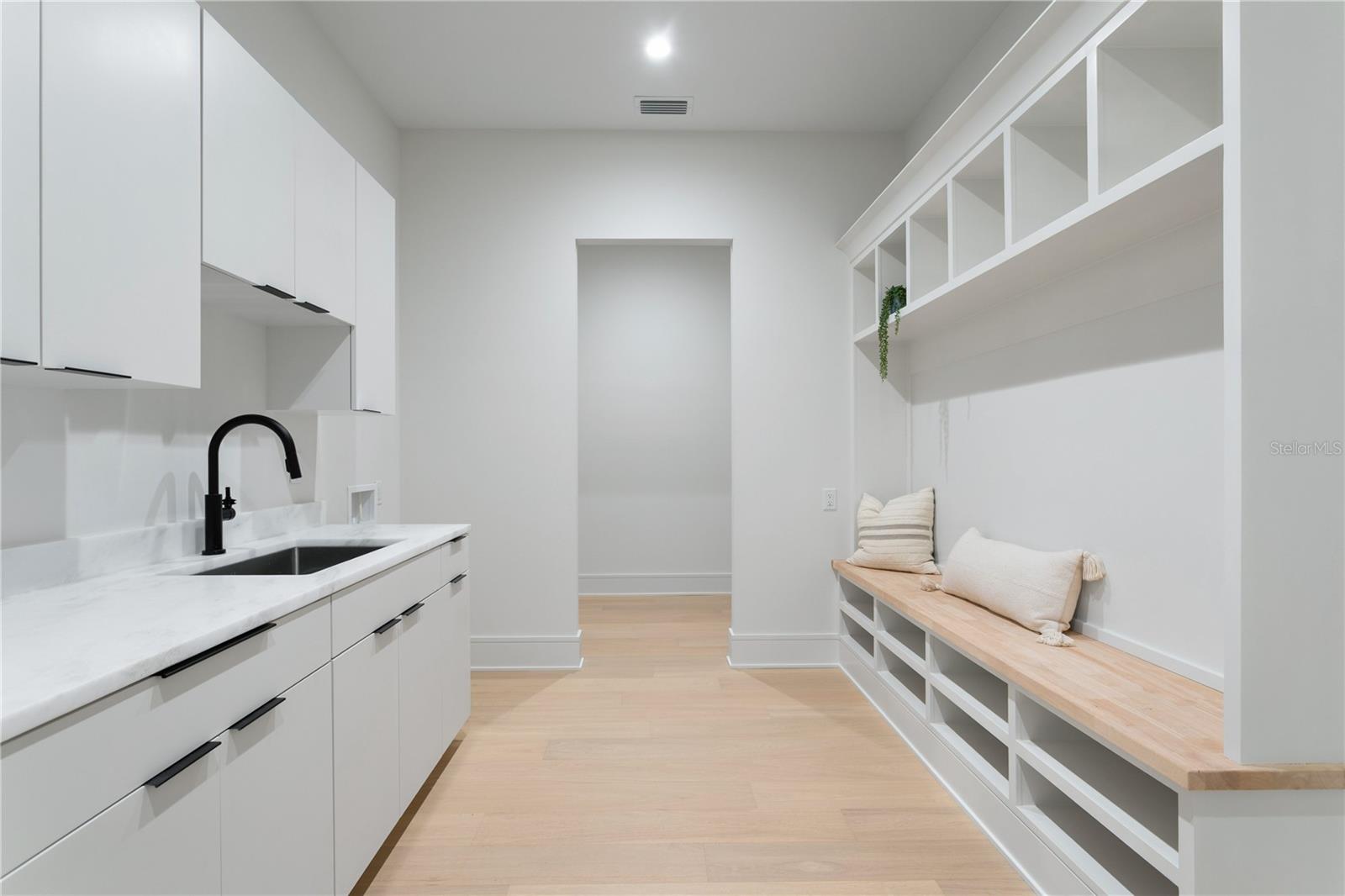 TB8406471 Property Photo