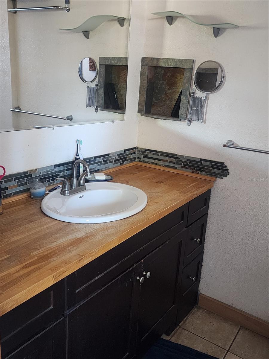 3050 8TH ST, SARASOTA, FL, 34237