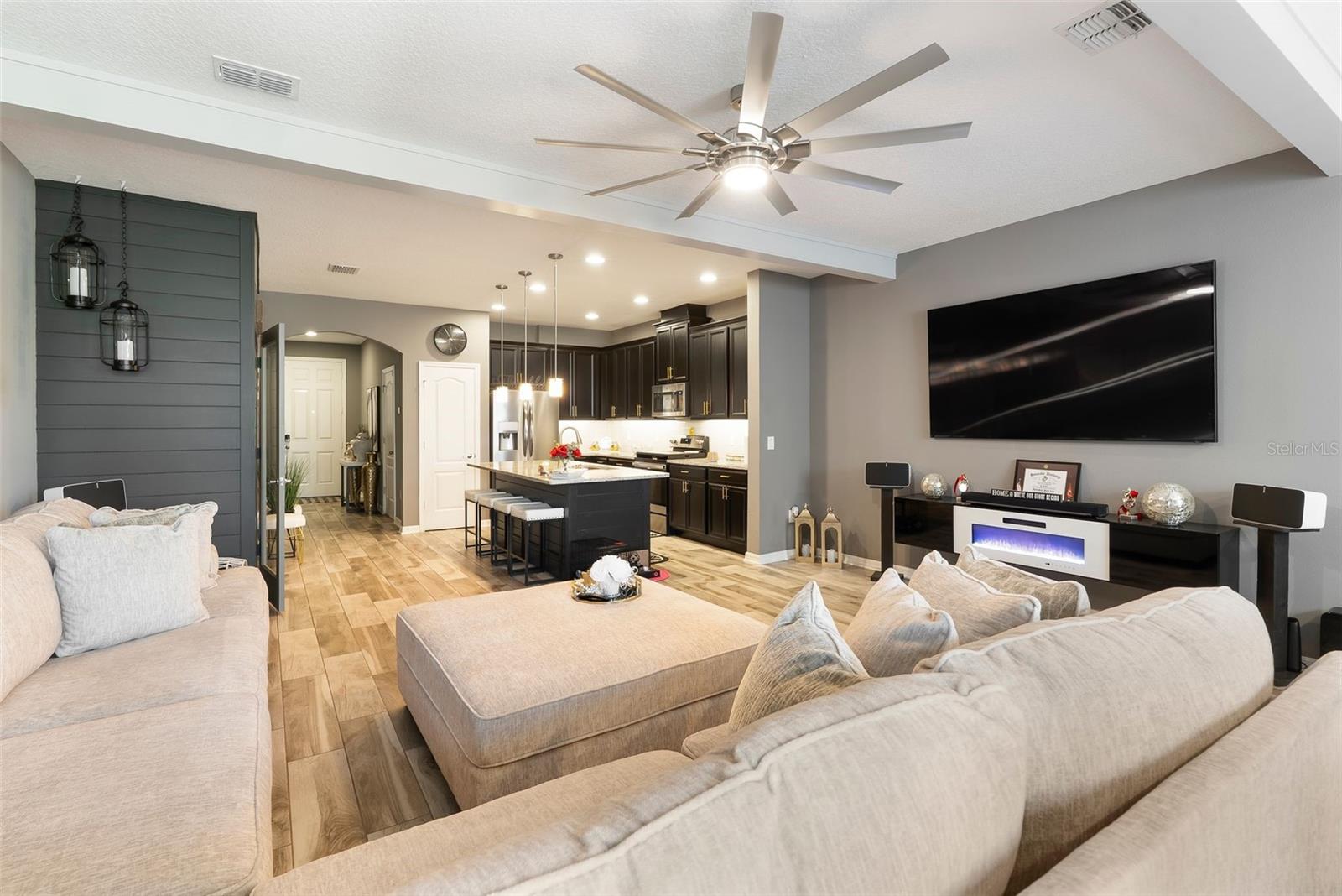 12031 WHITE WAVE PT, ORLANDO, FL, 32828