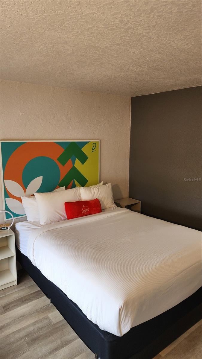 R4909614 Property Photo