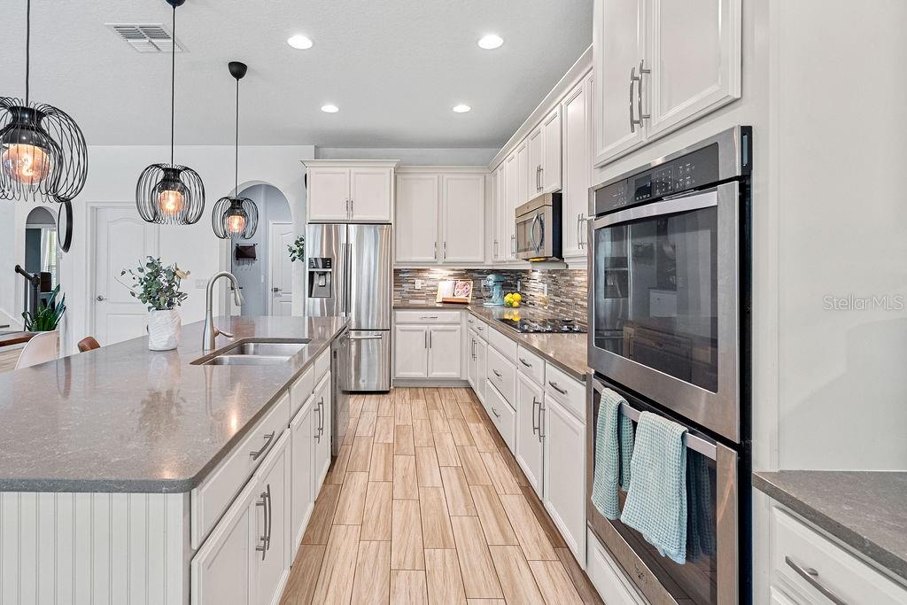 1210 WOODS LANDING DR, MINNEOLA, FL, 34715