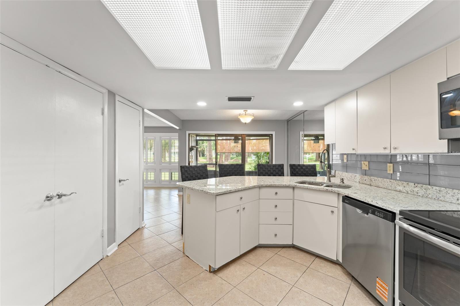 6021 WINDHOVER DR #F11, ORLANDO, FL, 32819