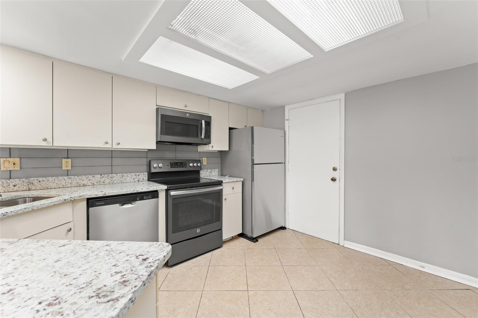 6021 WINDHOVER DR #F11, ORLANDO, FL, 32819