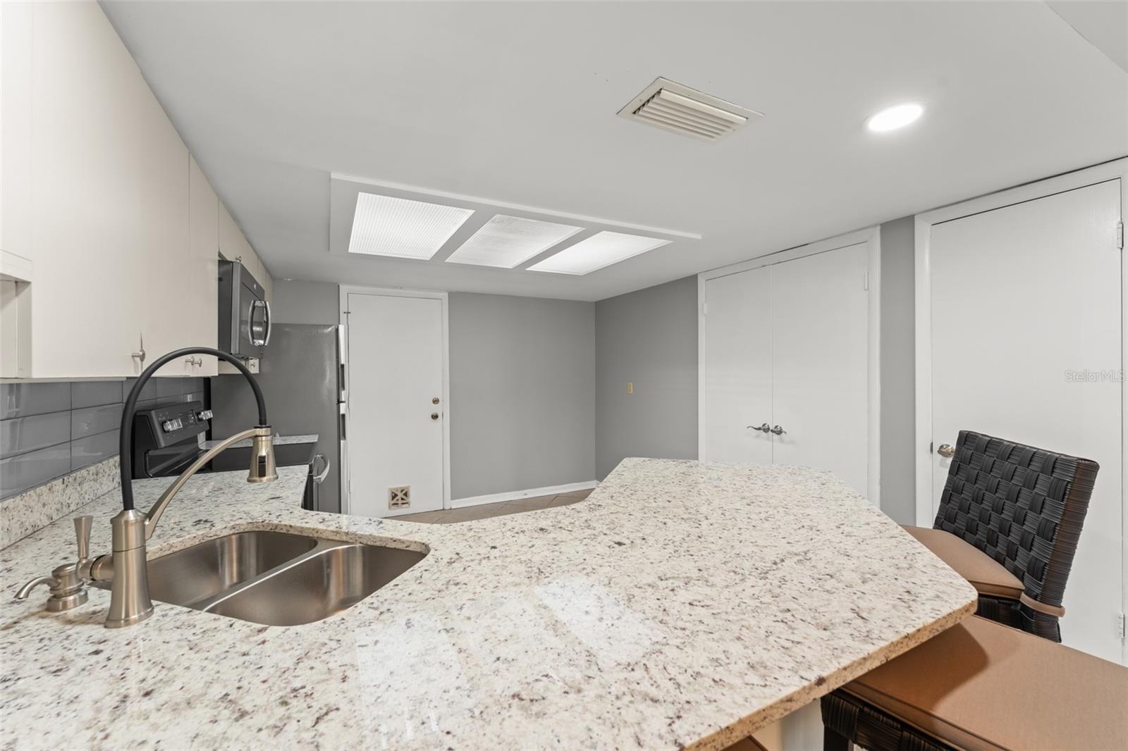 6021 WINDHOVER DR #F11, ORLANDO, FL, 32819