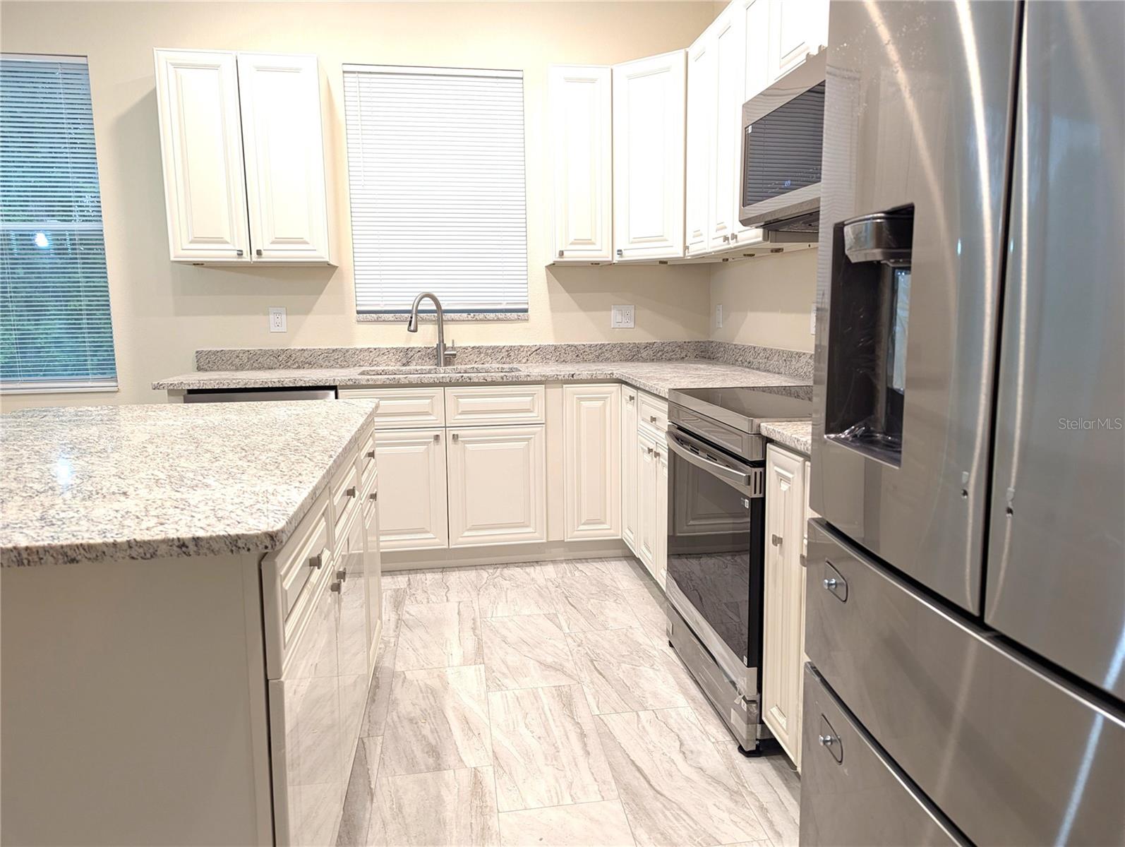 6880 WILSON AVE, MULBERRY, FL, 33860