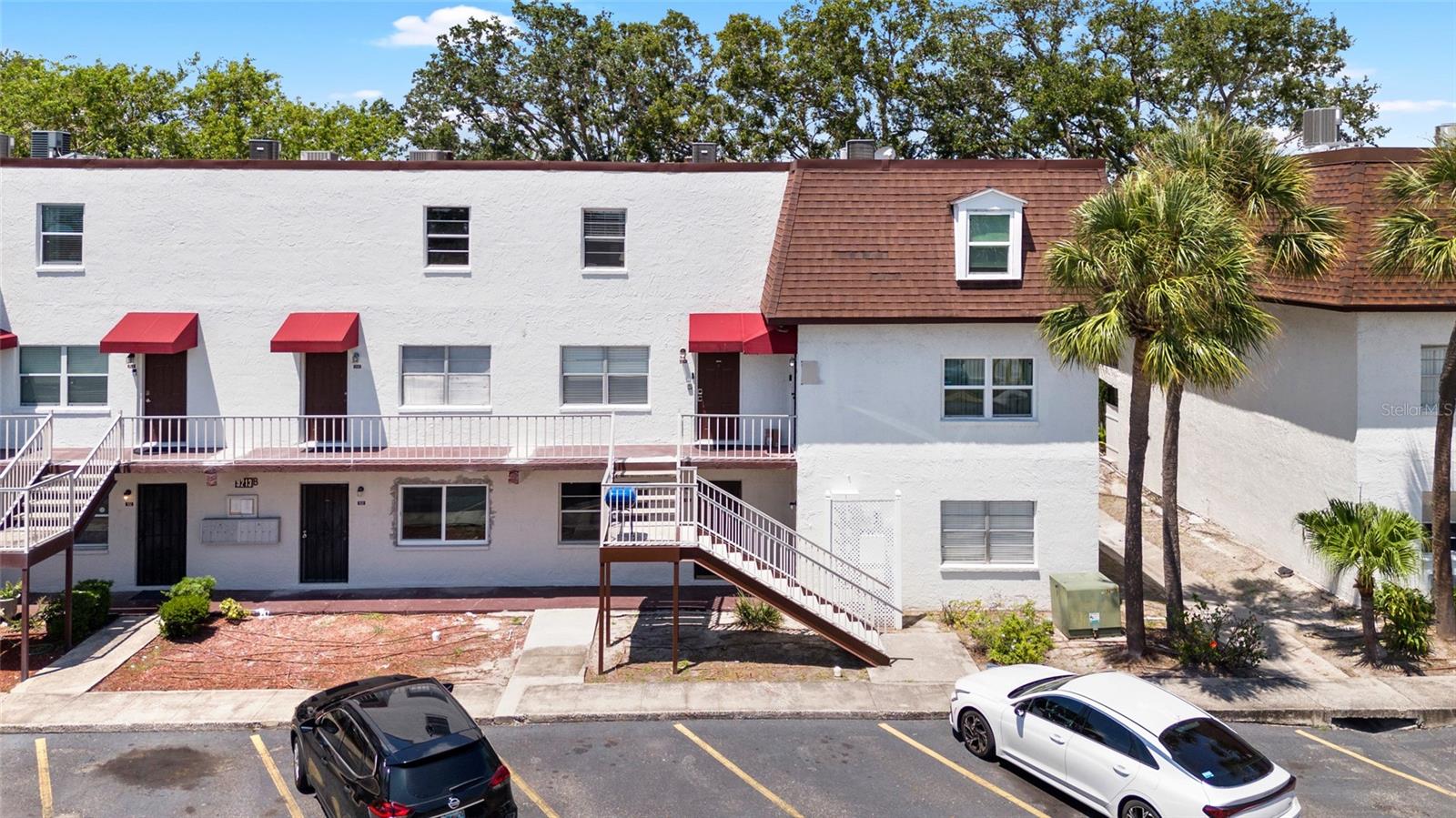 9213 TUDOR DR #B104, TAMPA, FL, 33615