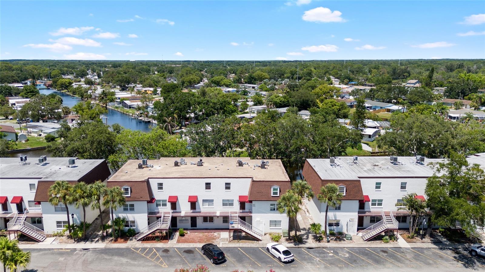 9213 TUDOR DR #B104, TAMPA, FL, 33615