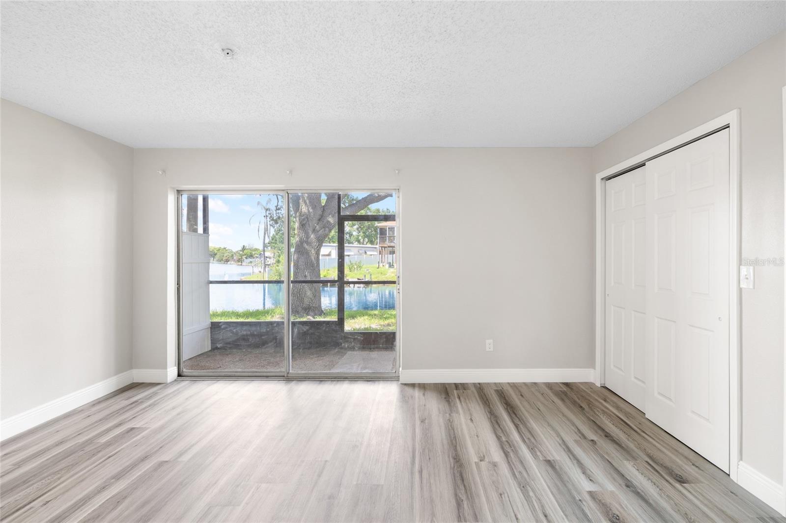 9213 TUDOR DR #B104, TAMPA, FL, 33615