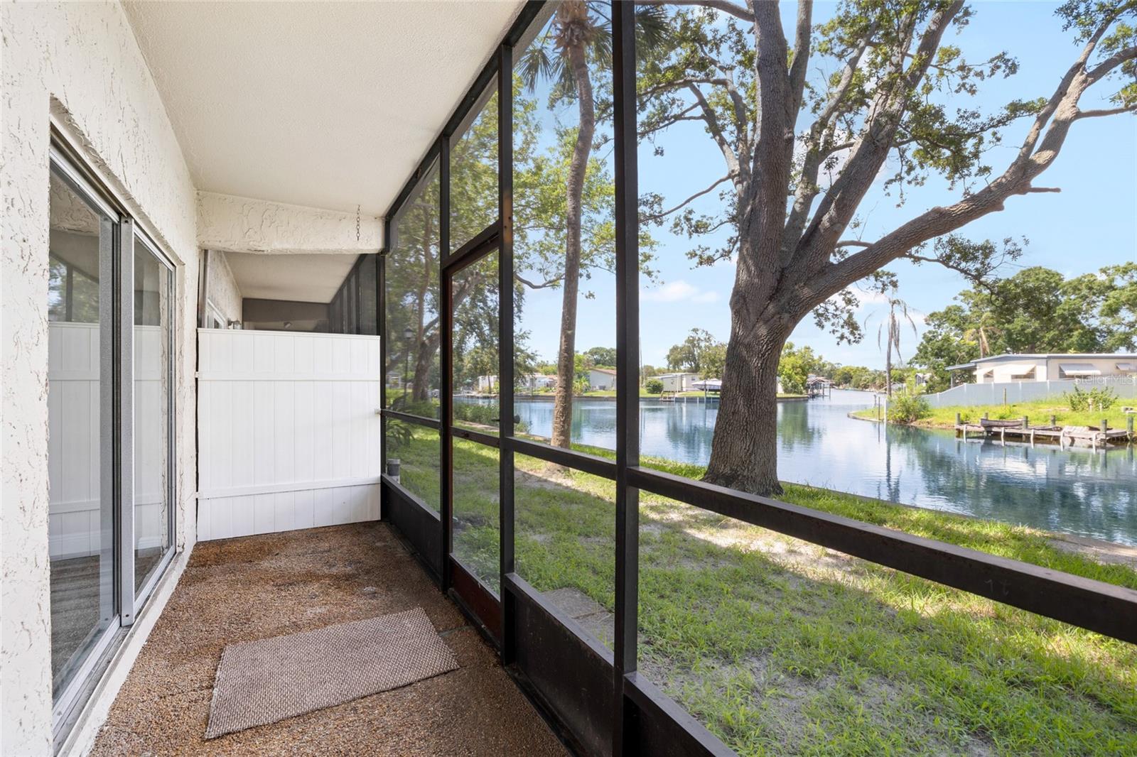 9213 TUDOR DR #B104, TAMPA, FL, 33615