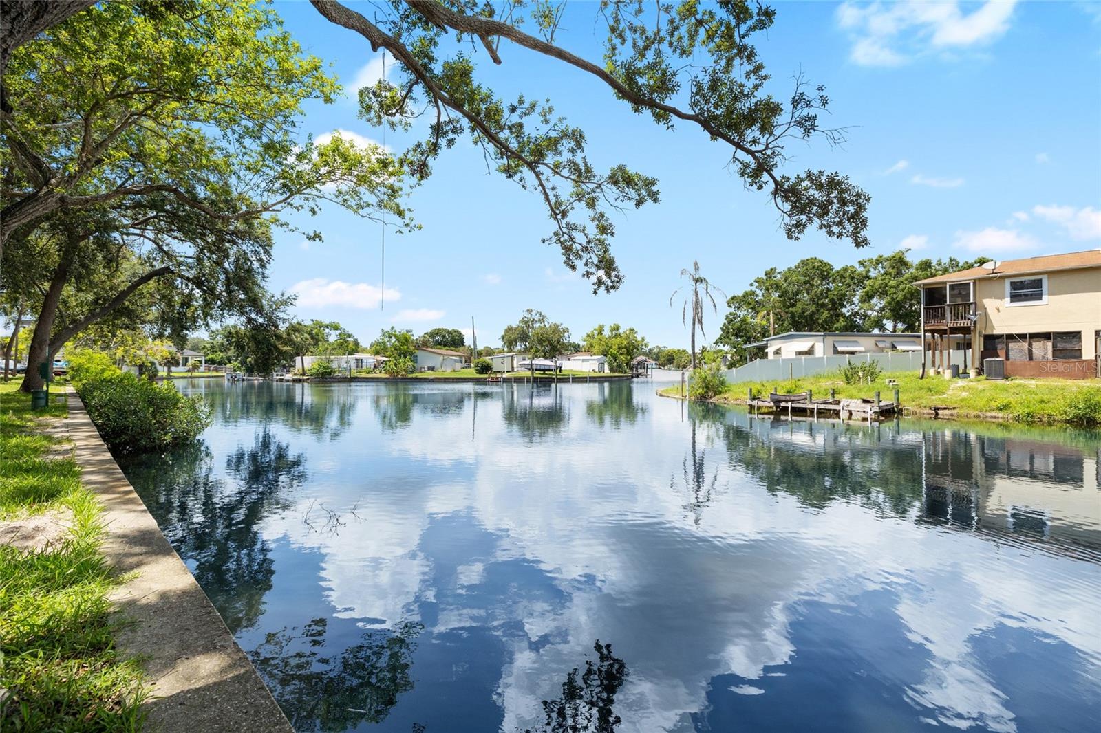 9213 TUDOR DR #B104, TAMPA, FL, 33615