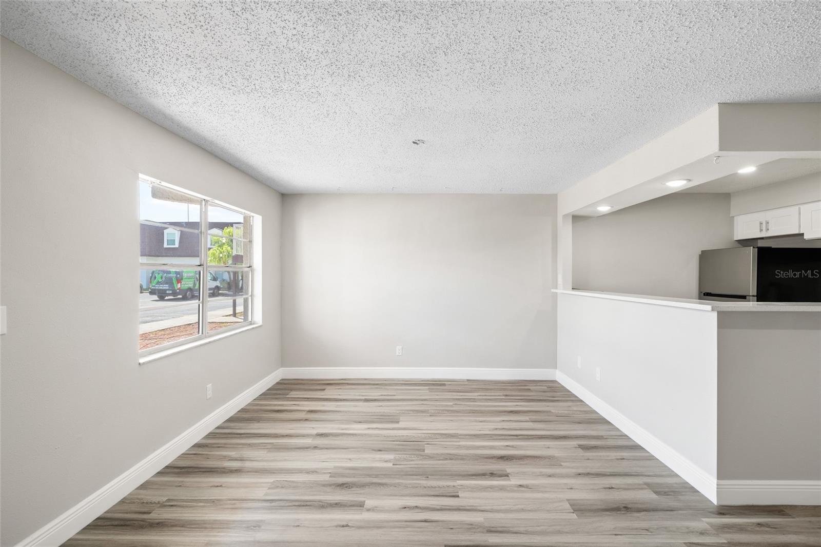 9213 TUDOR DR #B104, TAMPA, FL, 33615