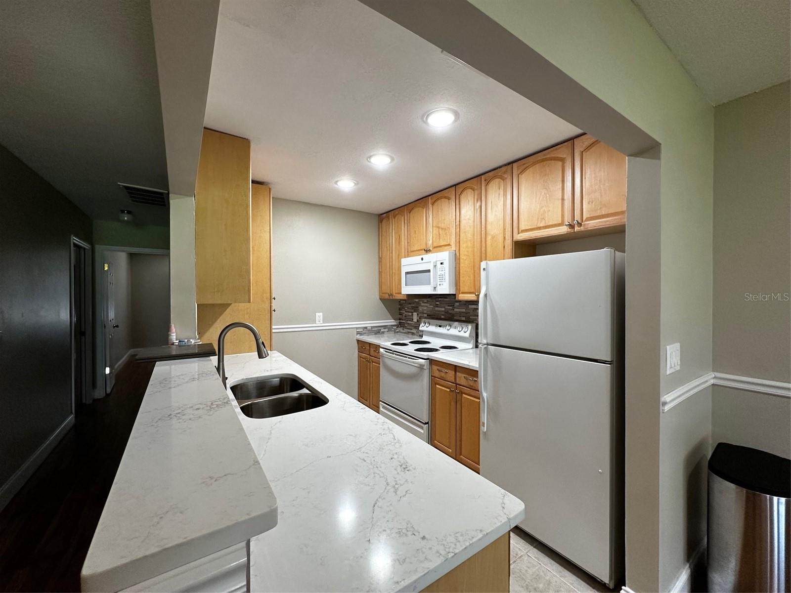 405 GLADSTONE PL #0, SUN CITY CENTER, FL, 33573