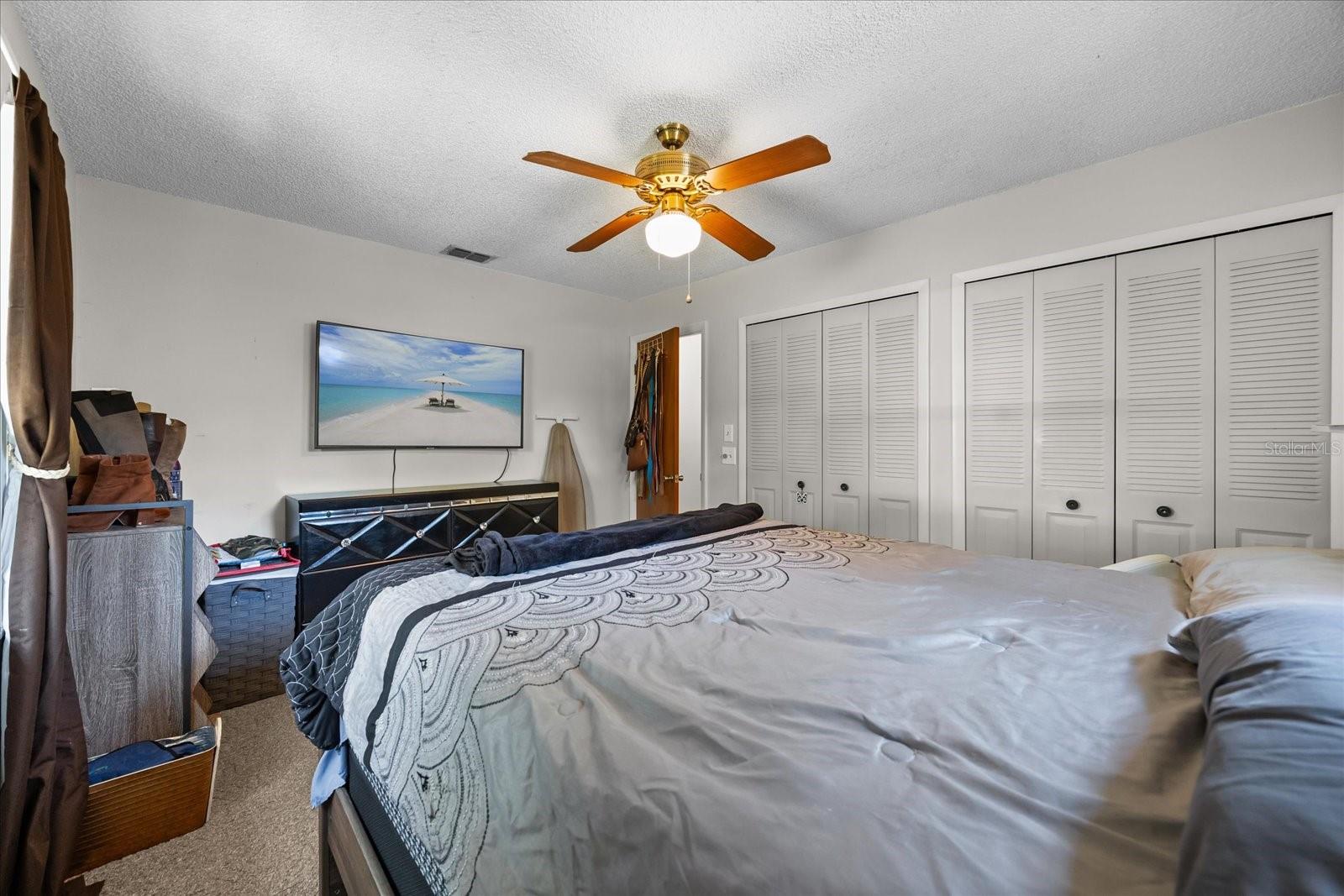 205 CRICKET HOLLOW LN, EUSTIS, FL, 32726