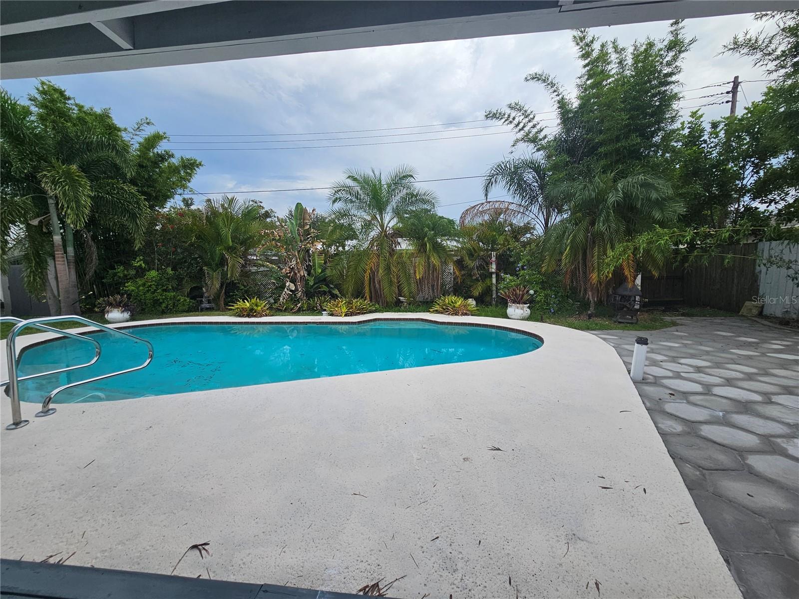 4943 LAKE CHARLES DR N, KENNETH CITY, FL, 33709