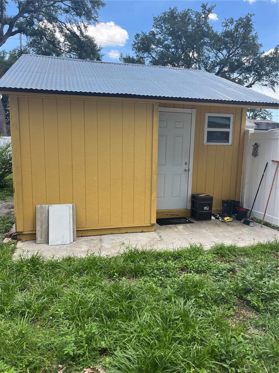 6816 N STERLING AVE, TAMPA, FL, 33614