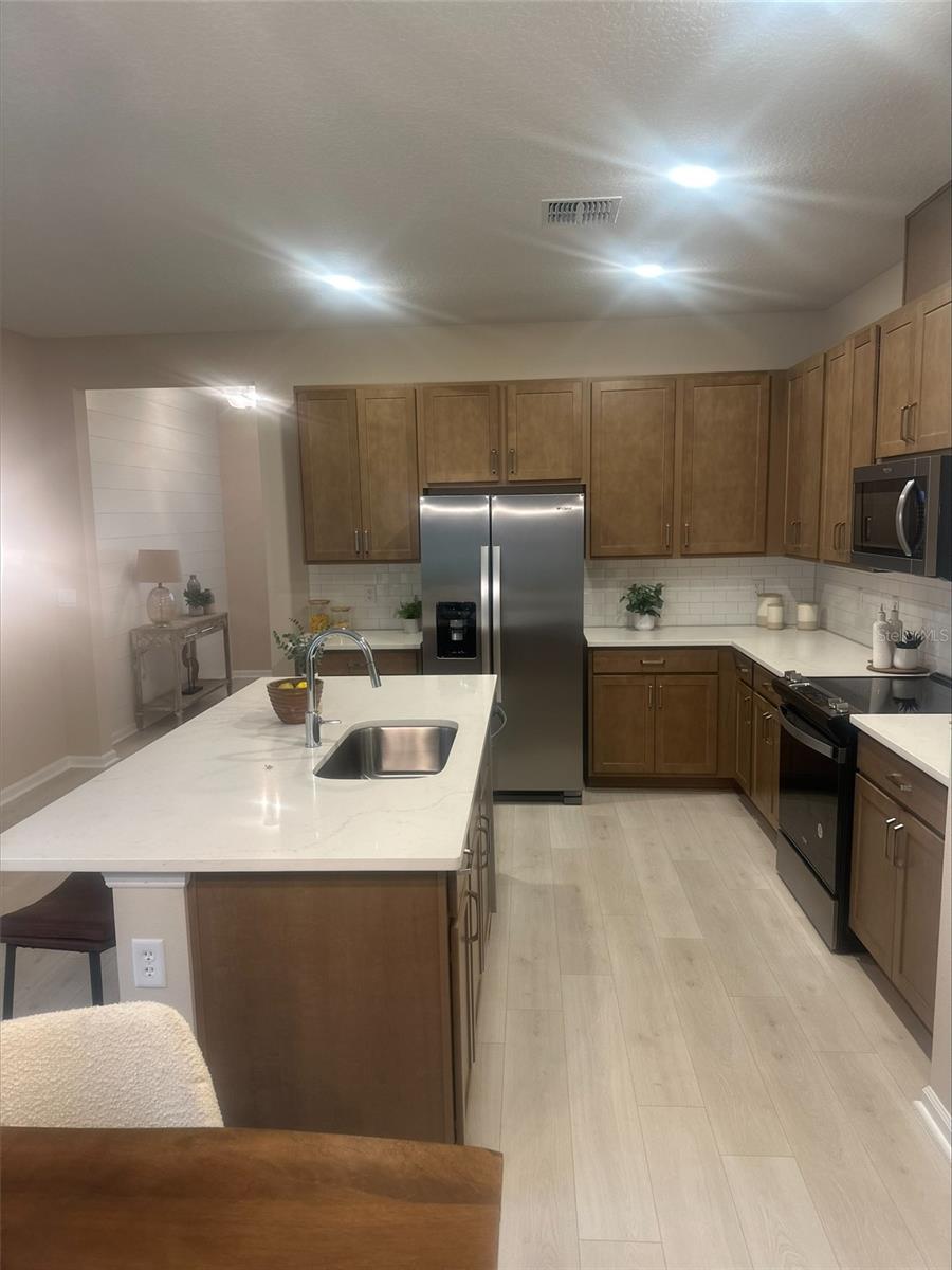 871 SHUMARD WAY, LADY LAKE, FL, 32159