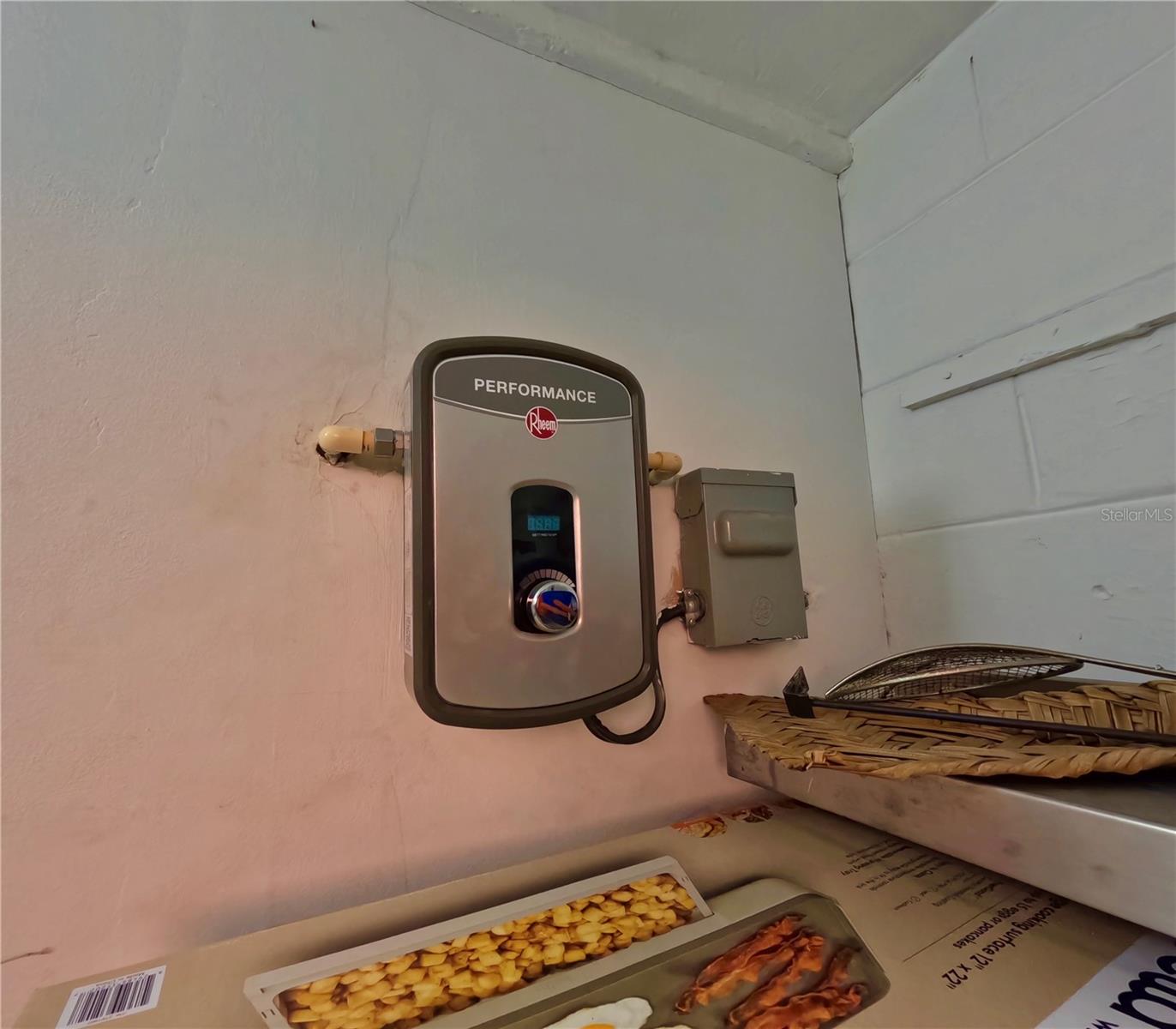 5928 YORKSHIRE RD, TAMPA, FL, 33634