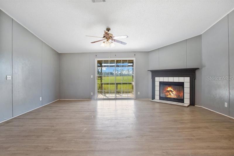 12190 NE 10TH AVE, TRENTON, FL, 32693