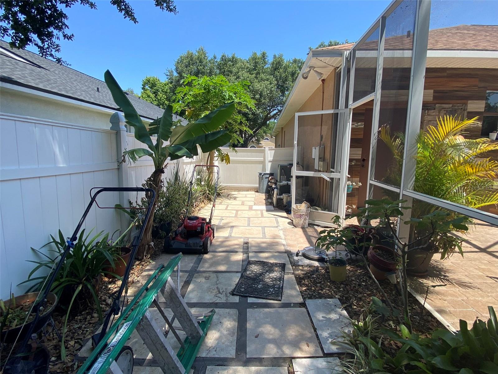 VALRICO GROVES, VALRICO, FL, 33594