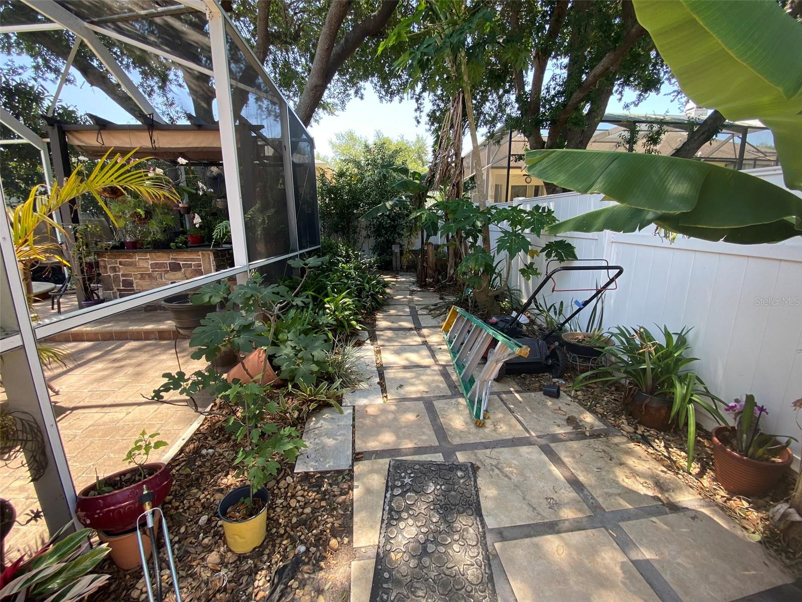 VALRICO GROVES, VALRICO, FL, 33594