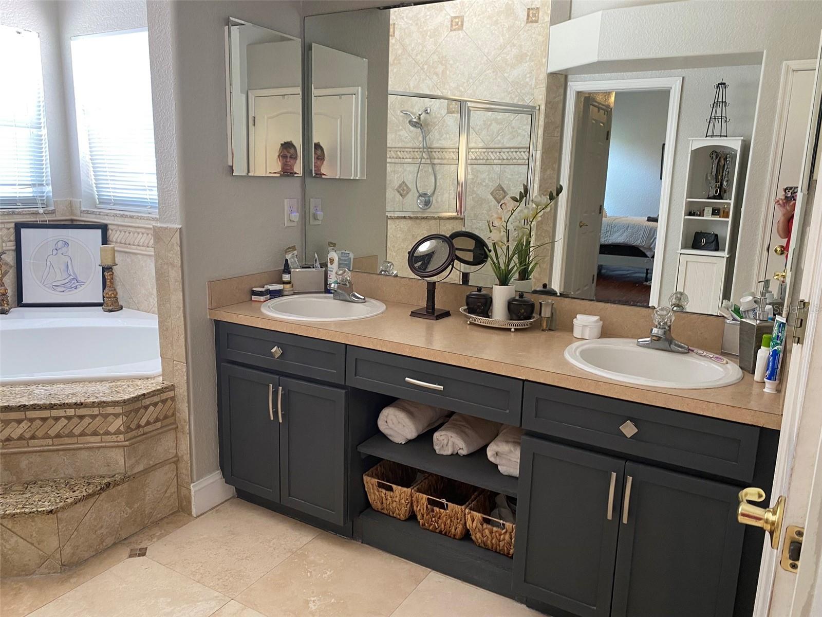 VALRICO GROVES, VALRICO, FL, 33594