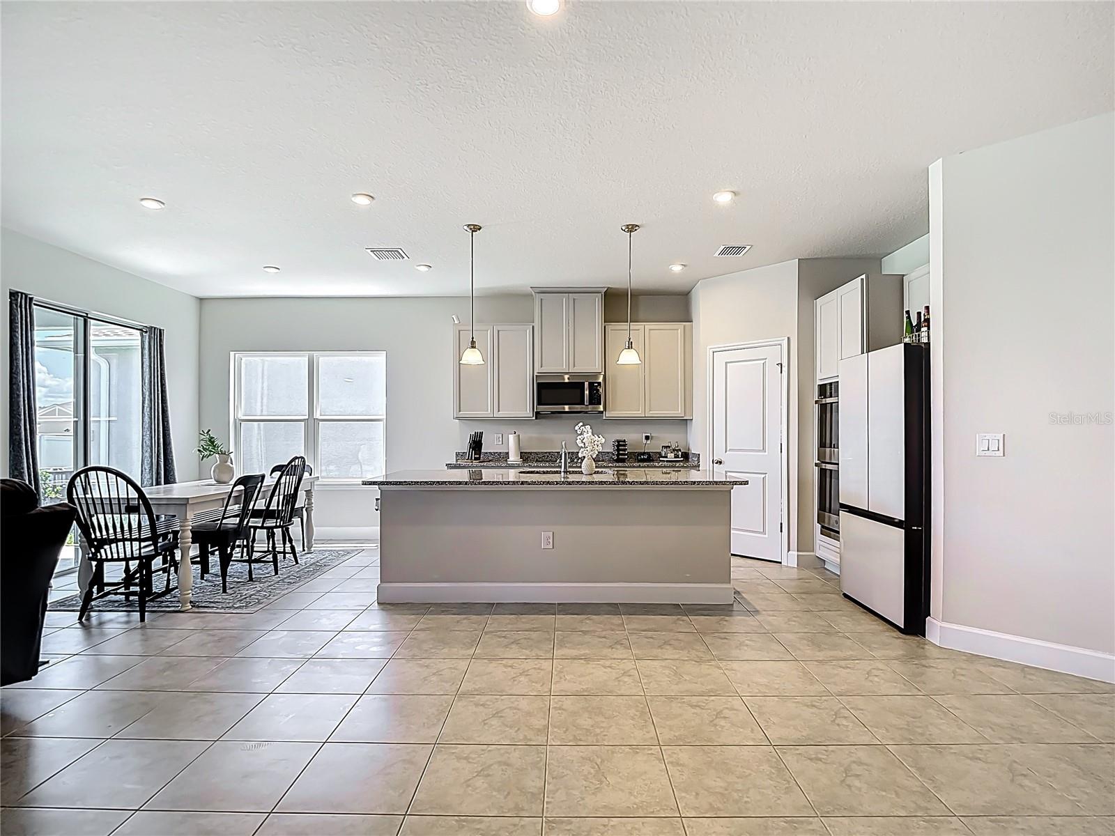 35428 CRESCENT CREEK DR, ZEPHYRHILLS, FL, 33541