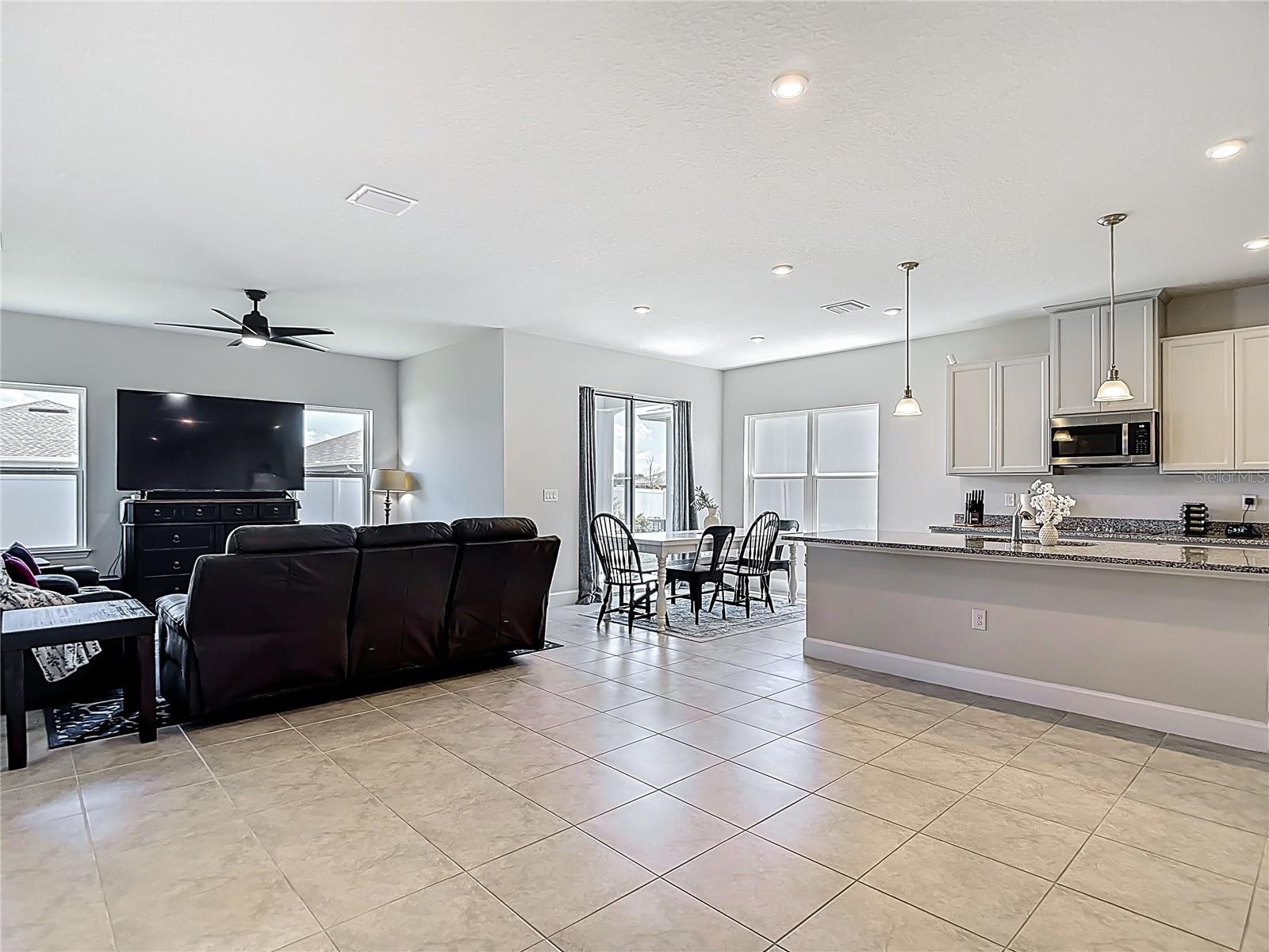 35428 CRESCENT CREEK DR, ZEPHYRHILLS, FL, 33541